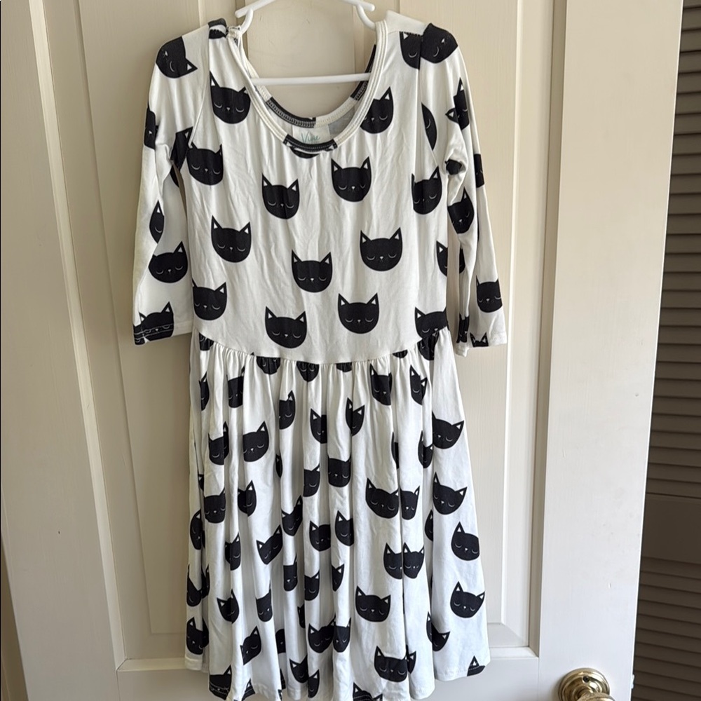 Vivie & Ash Size 8 black cats ballet dress